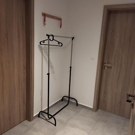 Brand New Studio Apartment #24 In Elite Residence With Free Secure Parking In The Center Prag Eksteriør billede