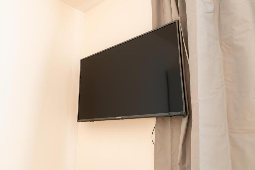 Brand New Studio Apartment #24 In Elite Residence With Free Secure Parking In The Center Prag Eksteriør billede