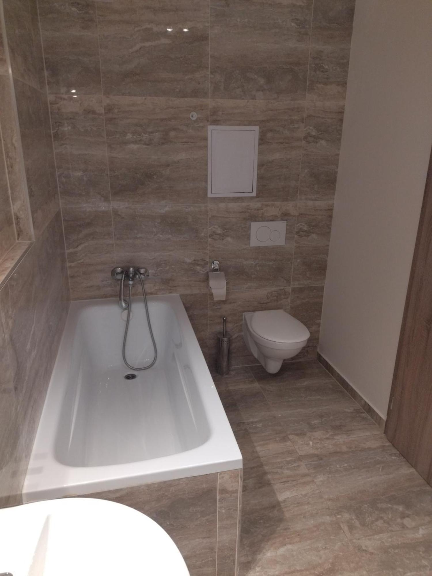 Brand New Studio Apartment #24 In Elite Residence With Free Secure Parking In The Center Prag Eksteriør billede